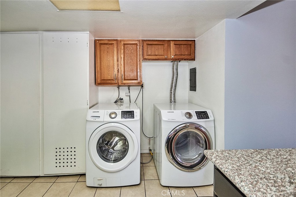 11829 Ferris Road C Property Photo 11