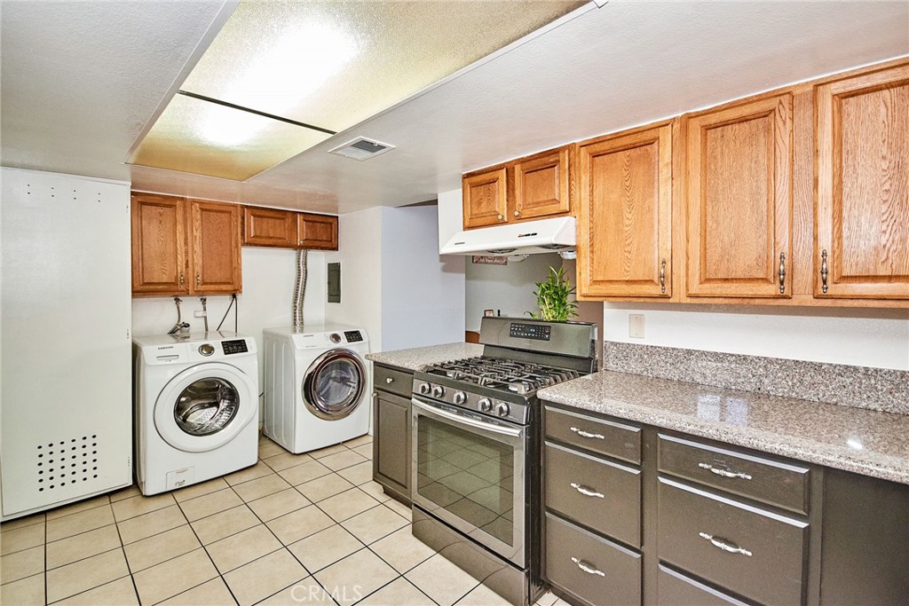 11829 Ferris Road C Property Photo 12