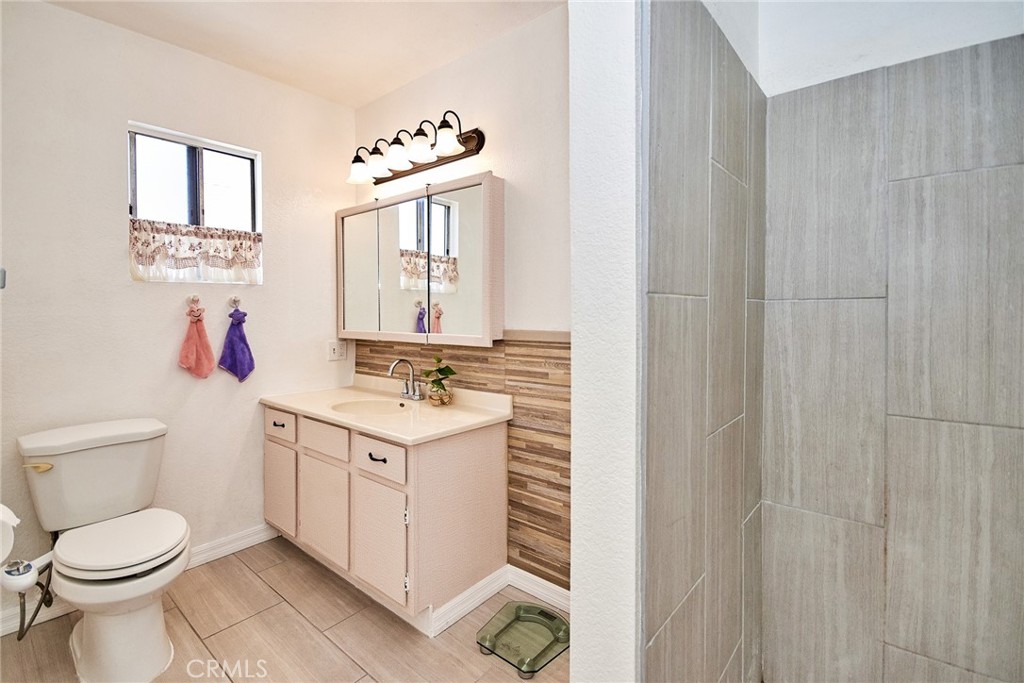 11829 Ferris Road C Property Photo 18