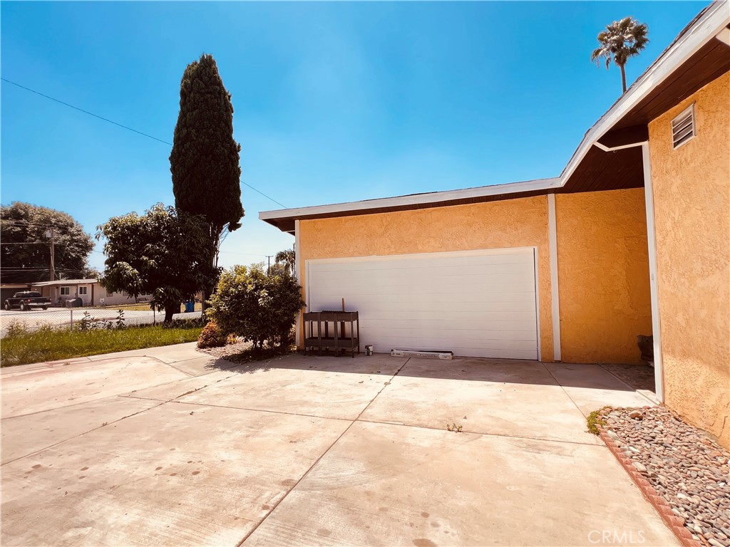 16151 E Kingside Property Photo 3