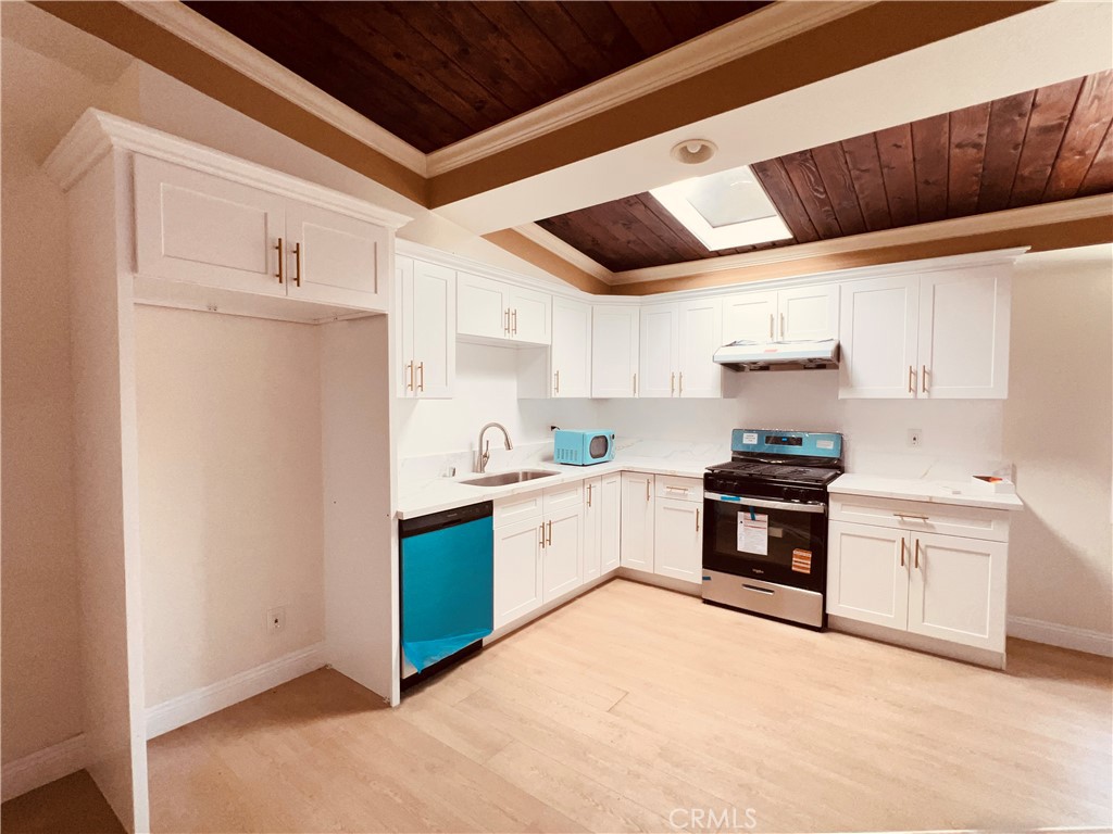 16151 E Kingside Property Photo 4