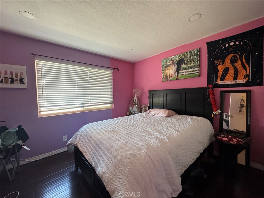 13851 Los Angeles B Property Photo 6