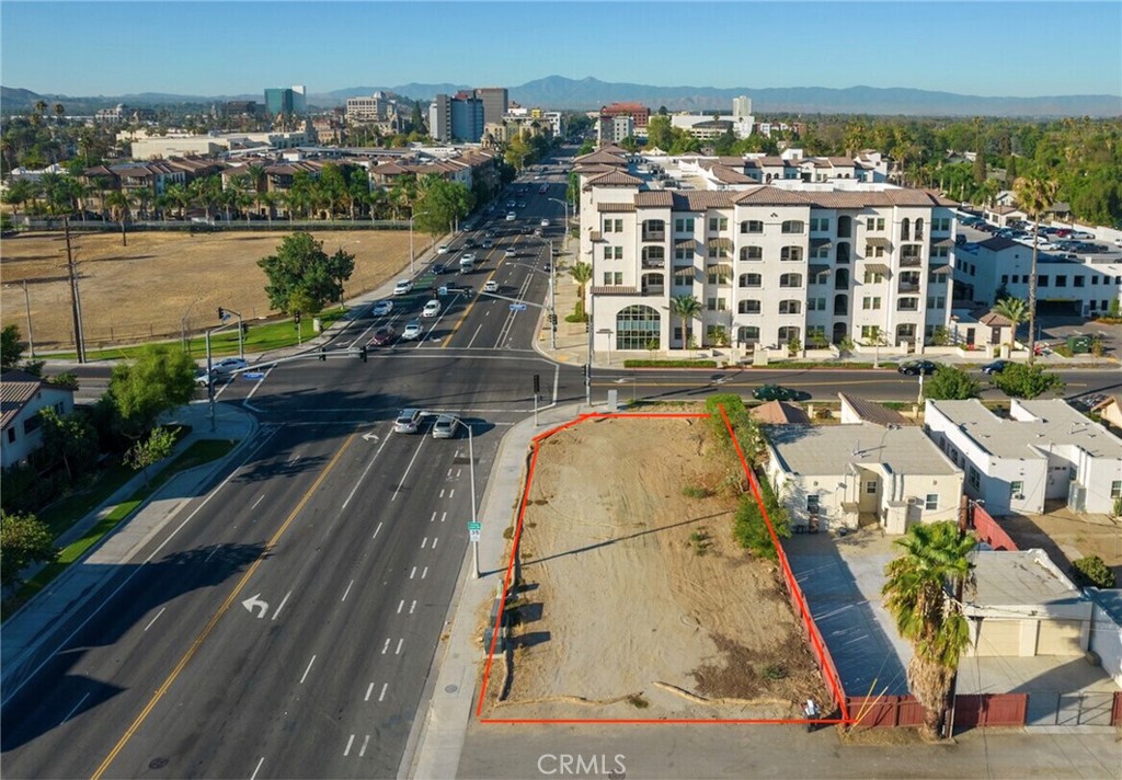 3071 Market Property Photo 1