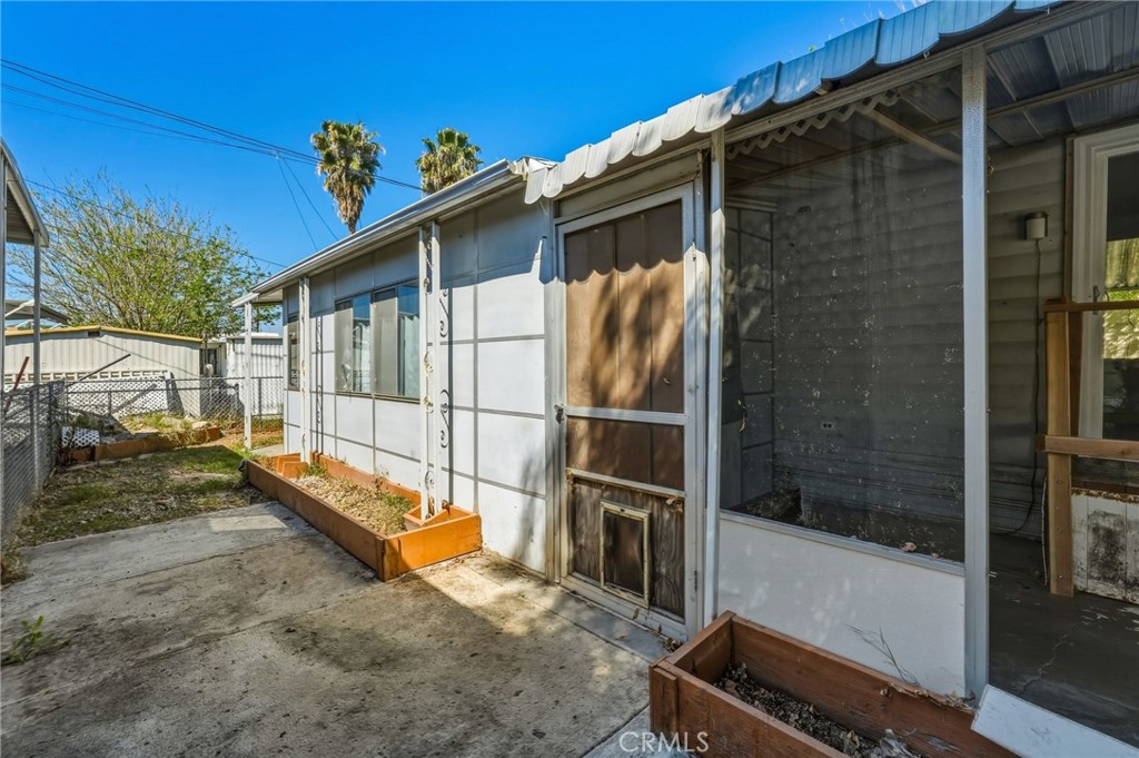2150 S San Jacinto Avenue 31 Property Photo 21