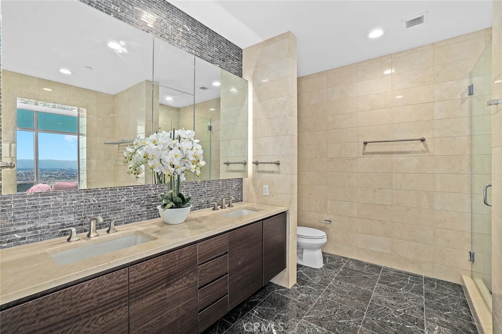 900 W Olympic 31j Property Photo 42
