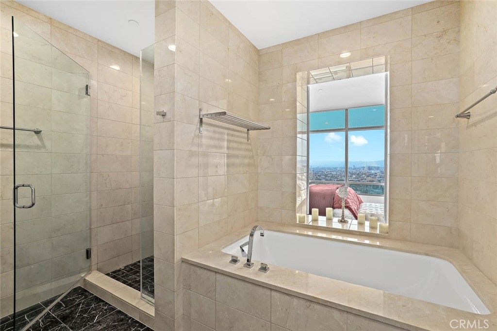 900 W Olympic 31j Property Photo 43