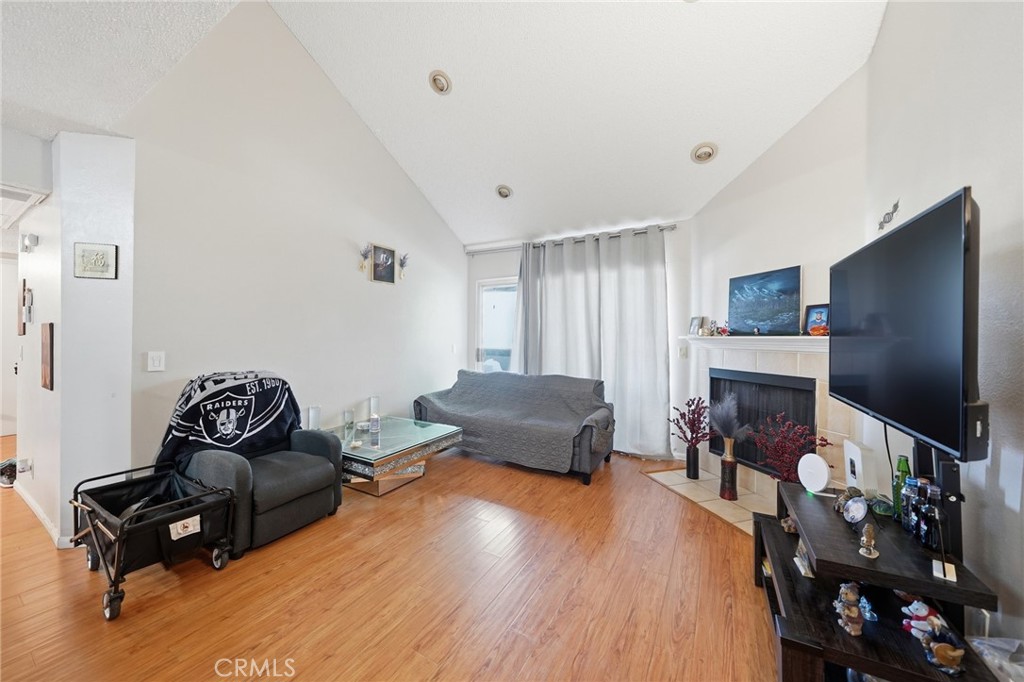 7640 Oso 318 Property Photo 9