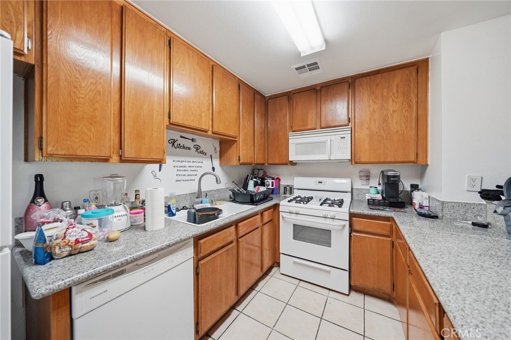7640 Oso 318 Property Photo 13