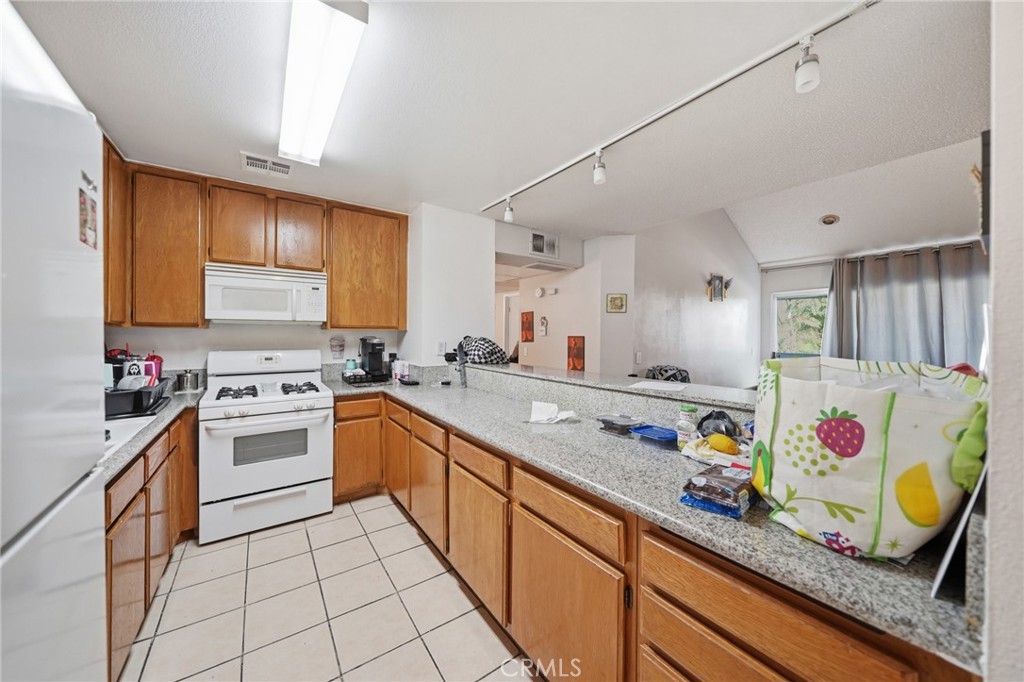 7640 Oso 318 Property Photo 14