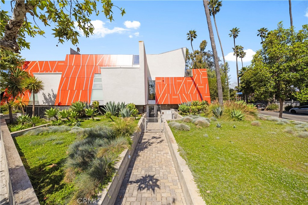 719 Venice Boulevard Property Photo 2