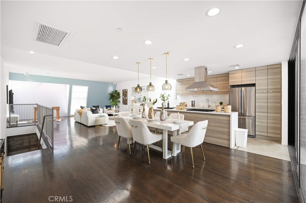 719 Venice Boulevard Property Photo 9