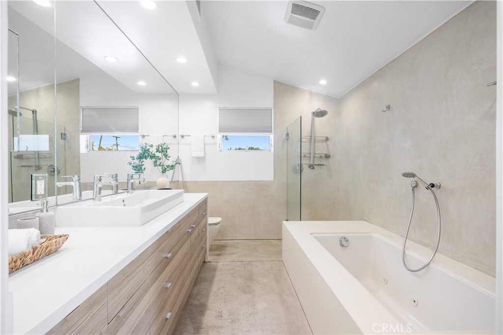 719 Venice Boulevard Property Photo 36