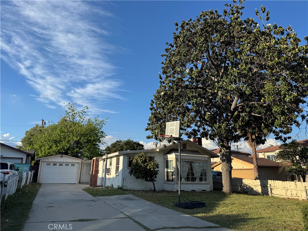 9339 Guess Property Photo 1