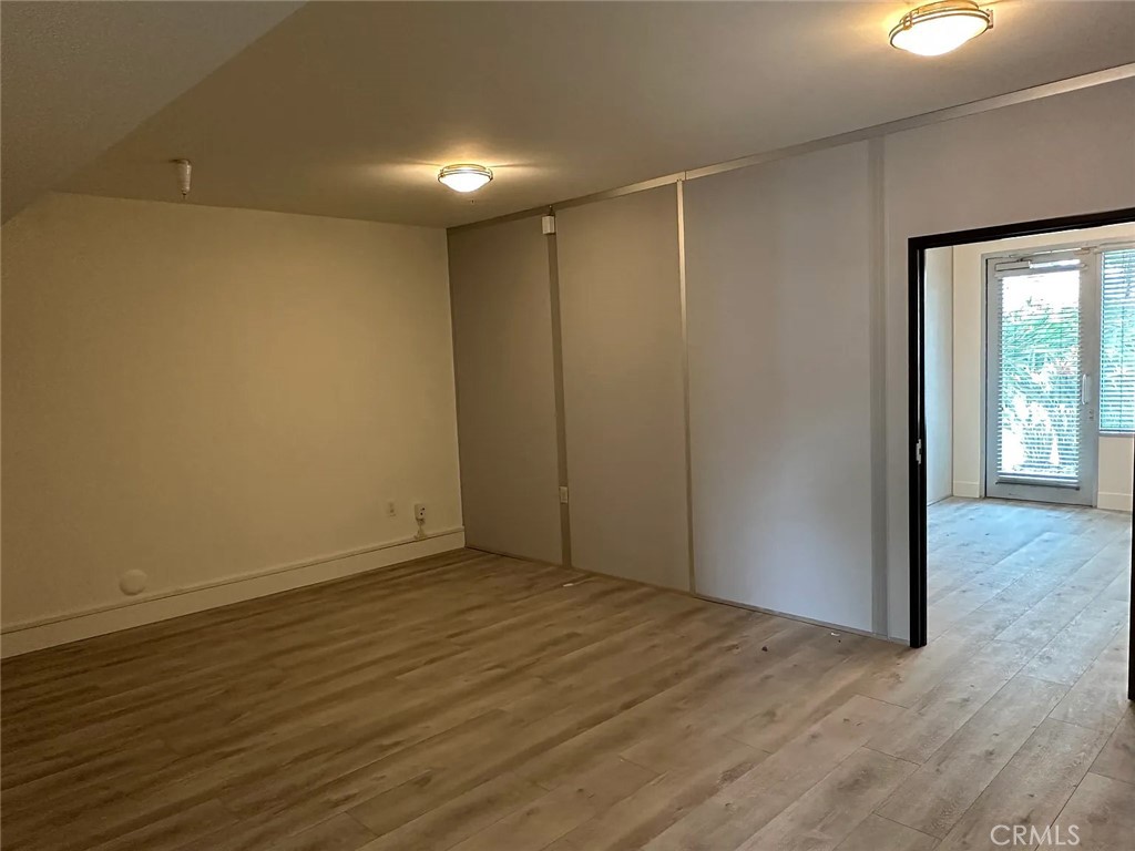544 S Brea Property Photo 4