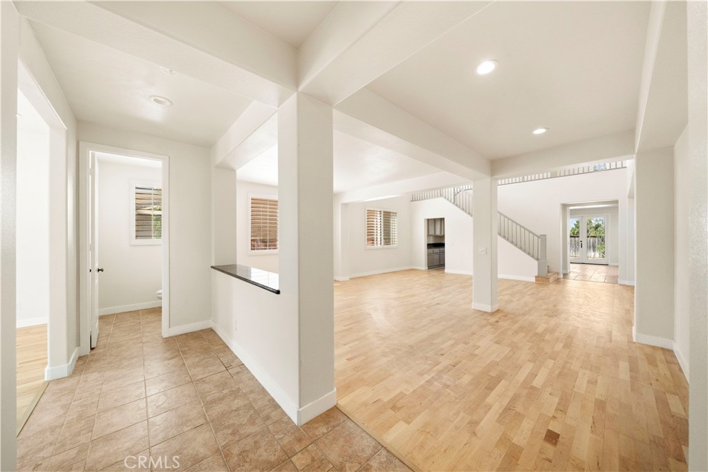 25122 Cliffrose Property Photo 3