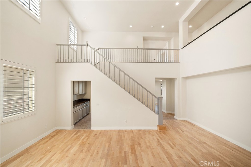 25122 Cliffrose Property Photo 4