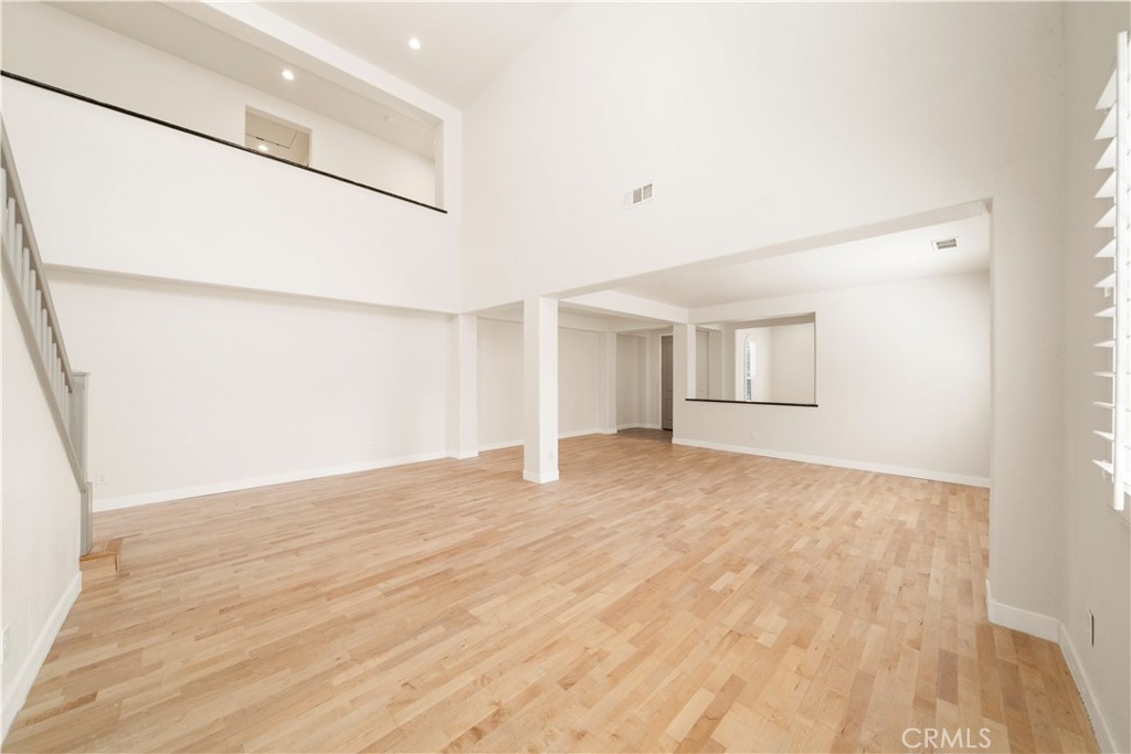 25122 Cliffrose Property Photo 5
