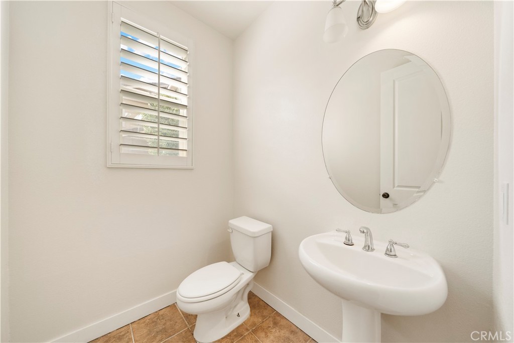 25122 Cliffrose Property Photo 11