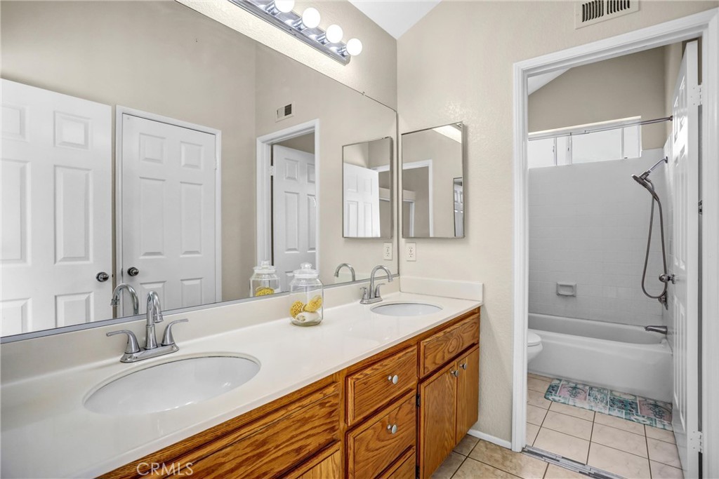 11599 Barrett Property Photo 18