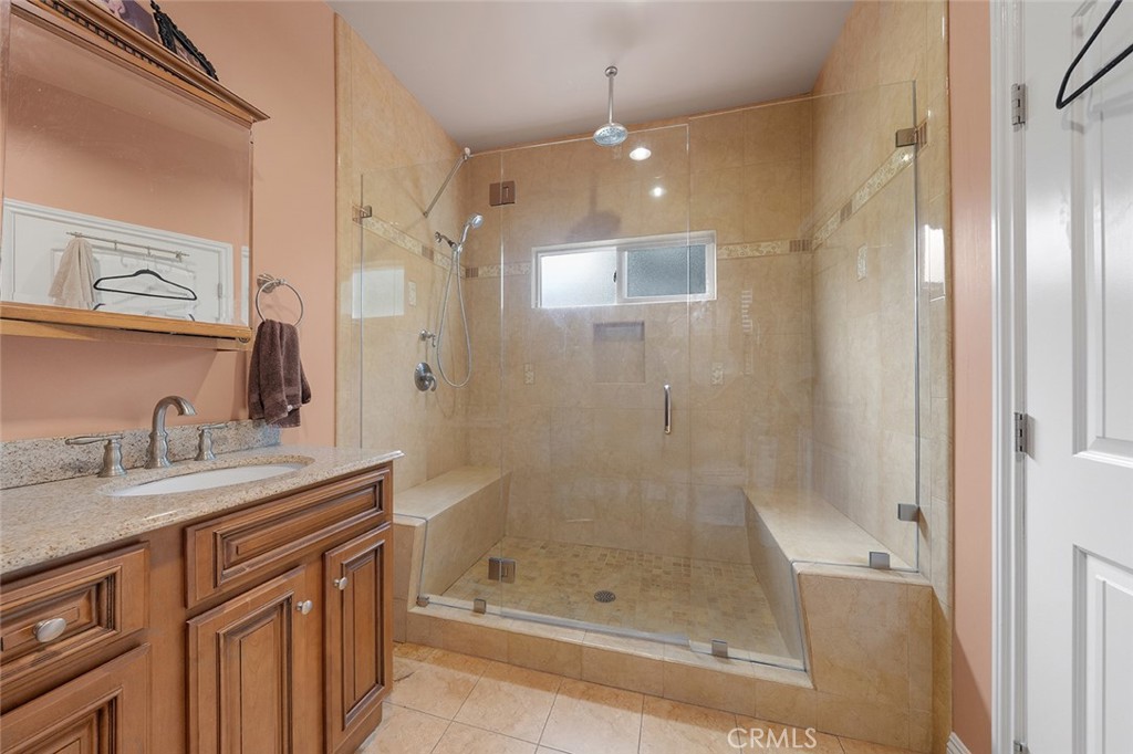2516 Elsinore Street Property Photo 22