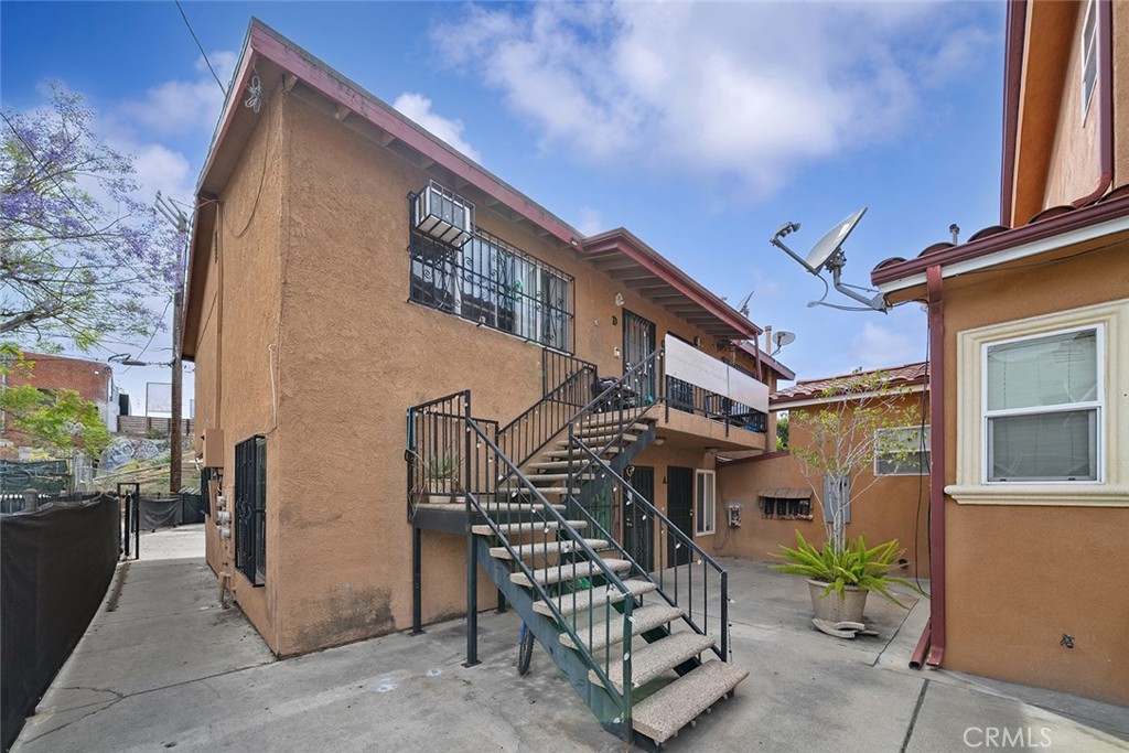 2516 Elsinore Street Property Photo 30