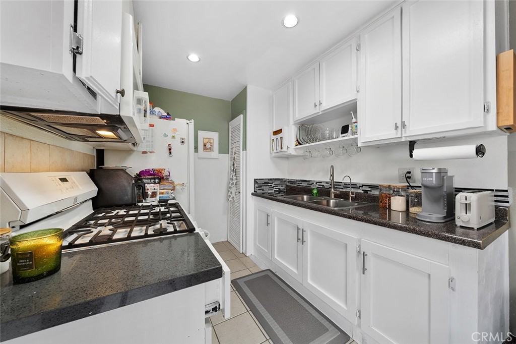 2516 Elsinore Street Property Photo 43