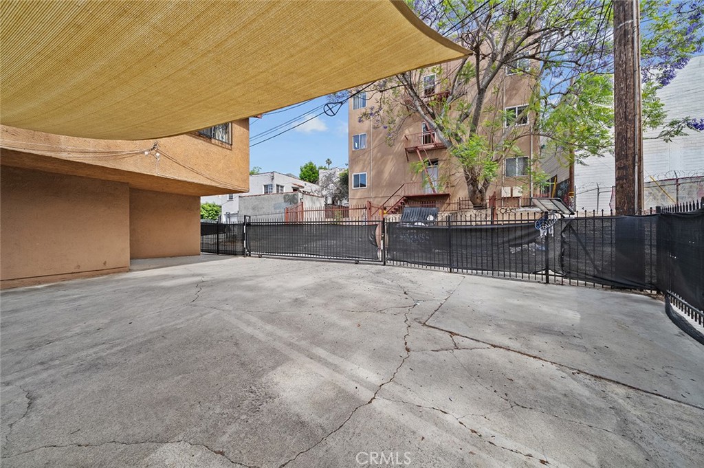 2516 Elsinore Street Property Photo 55