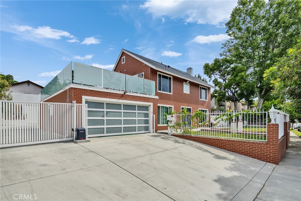 24017 Sunset Crossing Property Photo 1