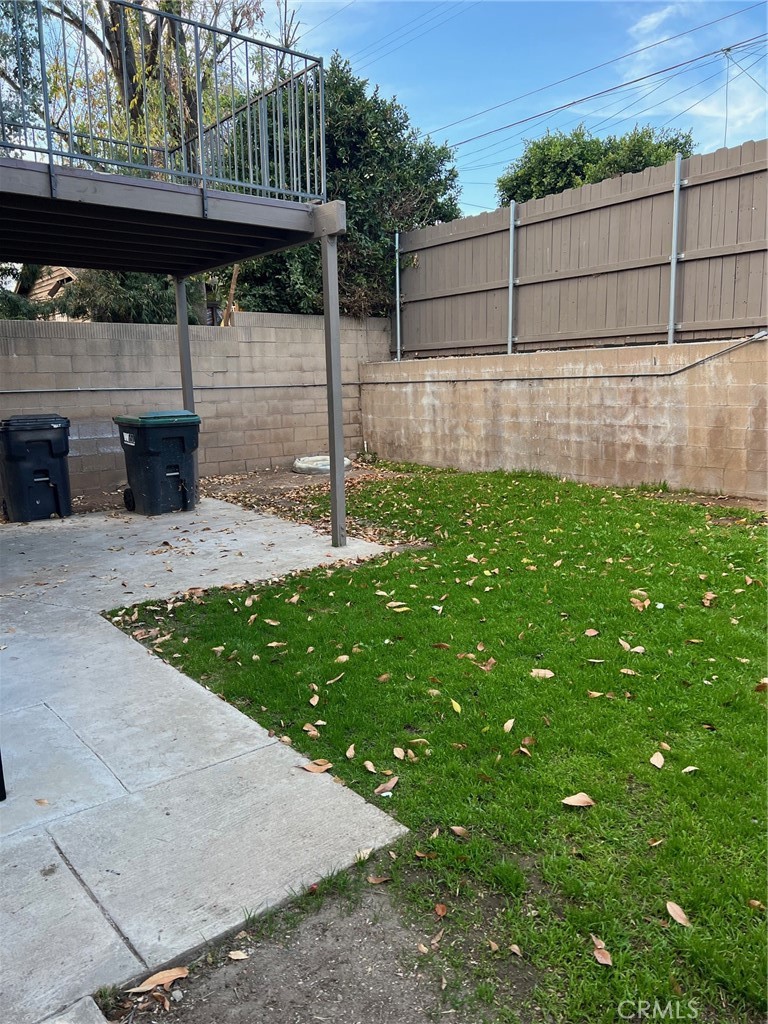 235 W 4th Street Property Photo 20