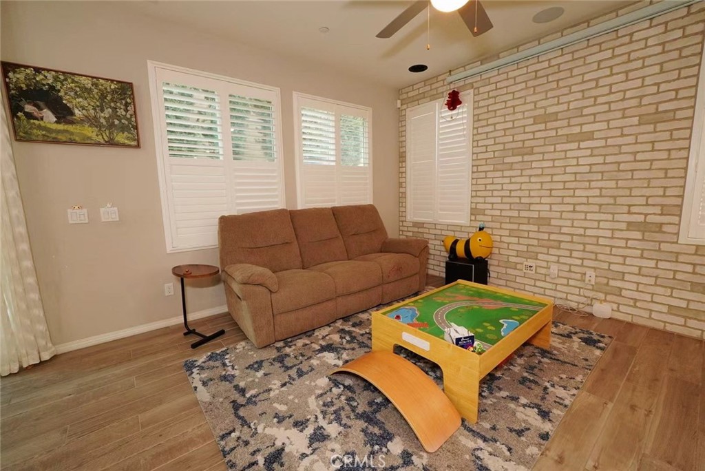 103 Cambria Court Property Photo 7
