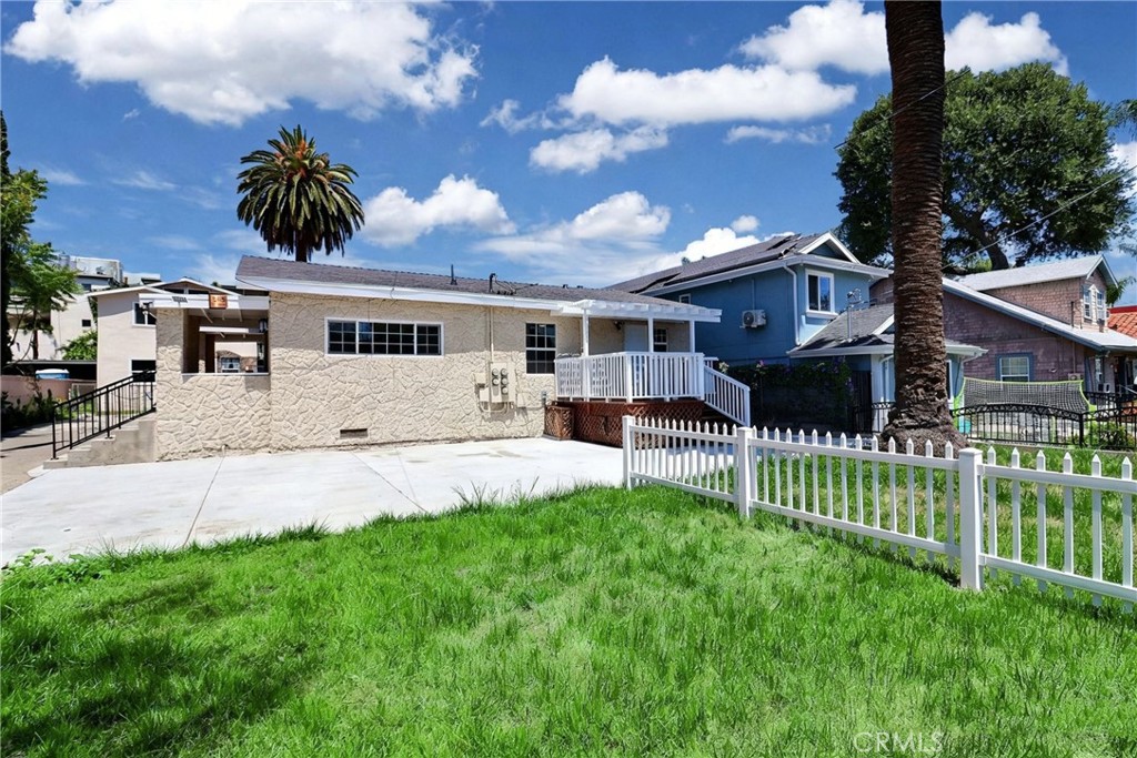 279 Parke Street Property Photo 10