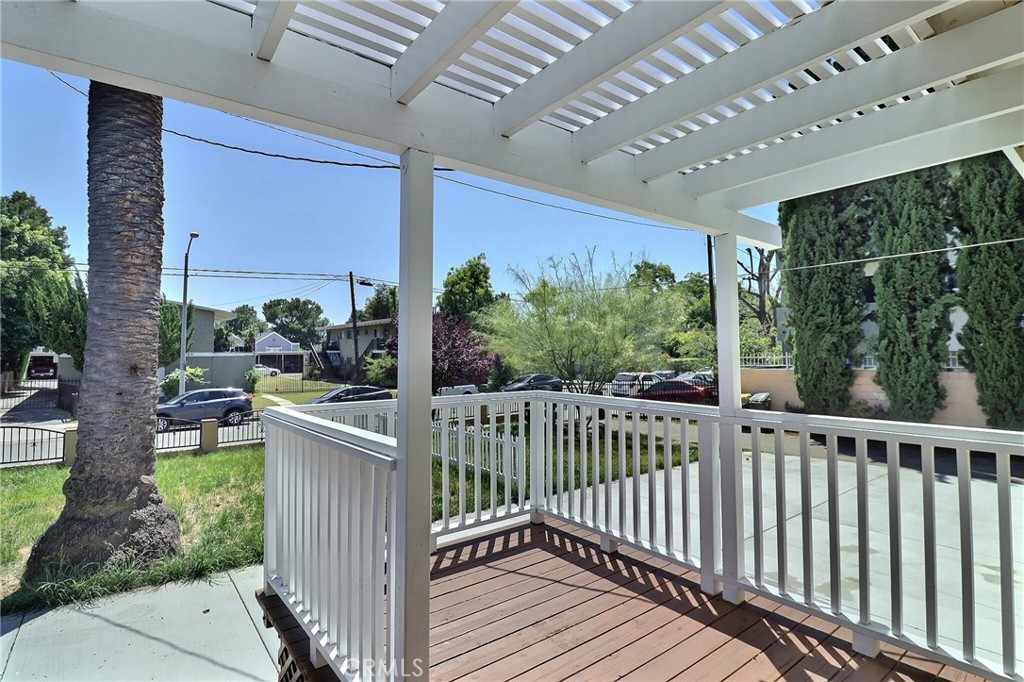 279 Parke Street Property Photo 16