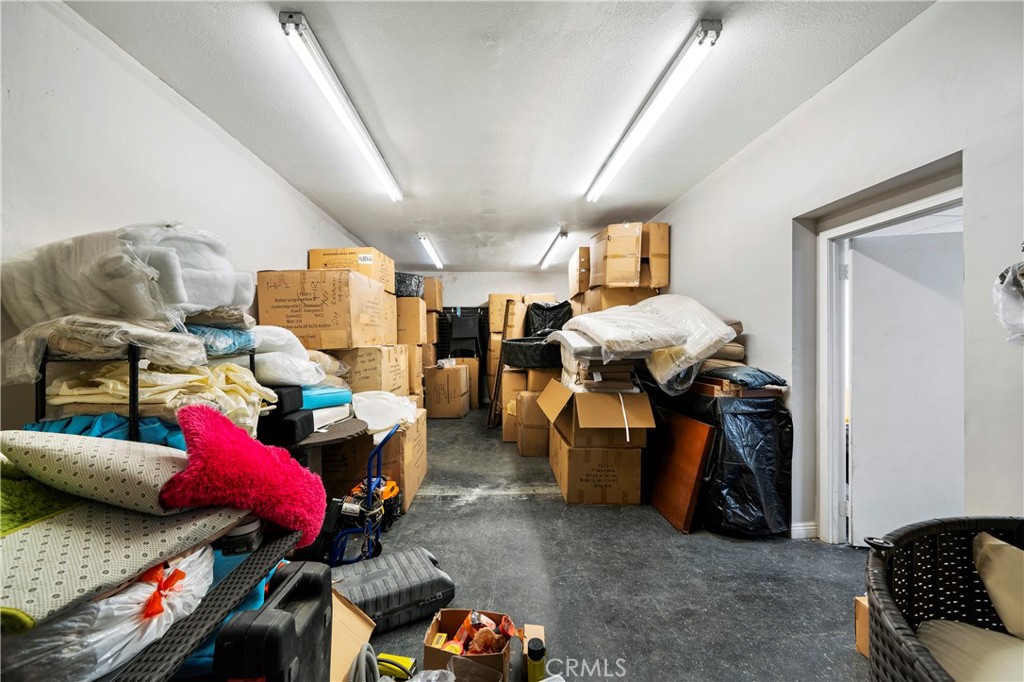 13659 Magnolia Avenue Property Photo 12