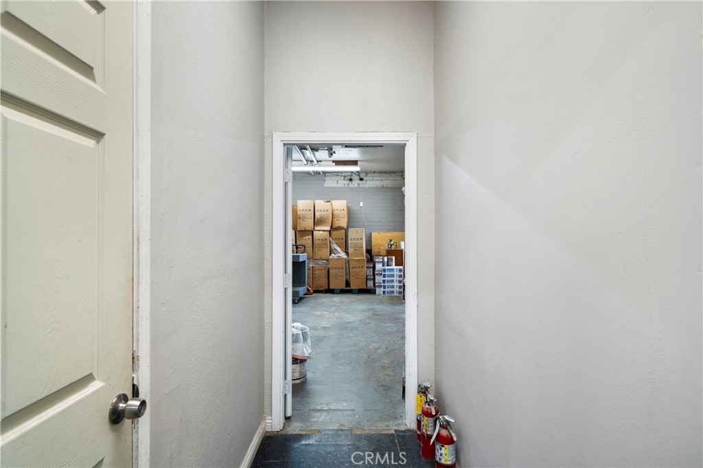 13659 Magnolia Avenue Property Photo 28