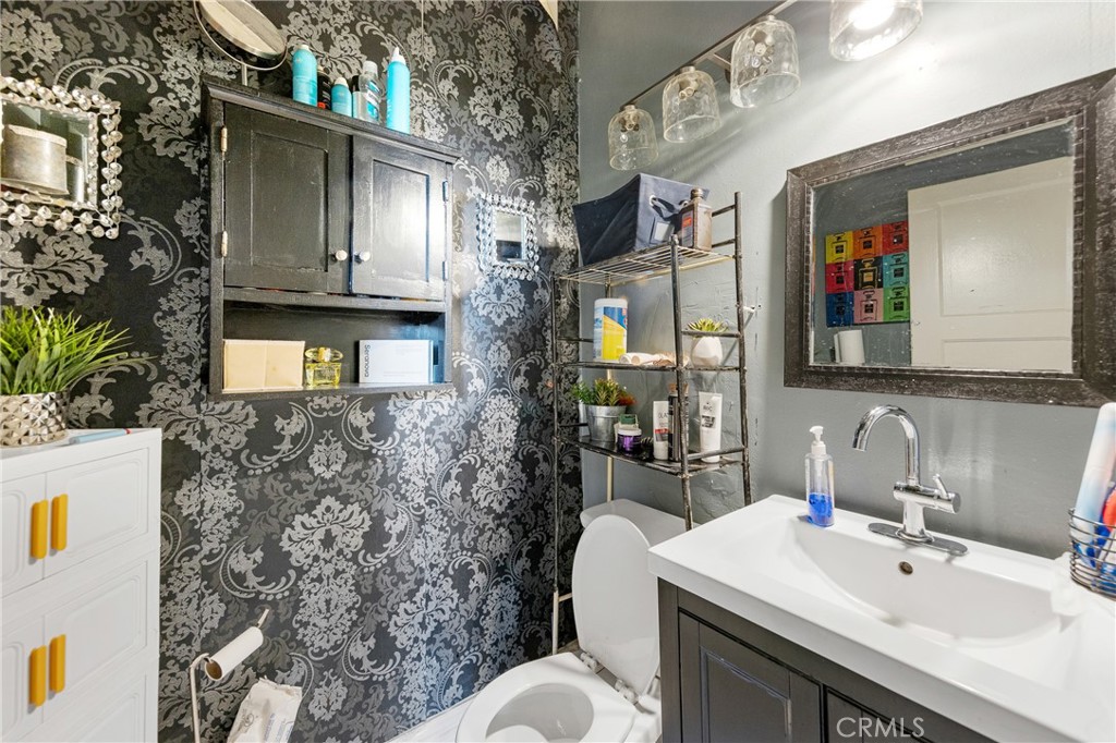 8714 Norwalk Boulevard Property Photo 5