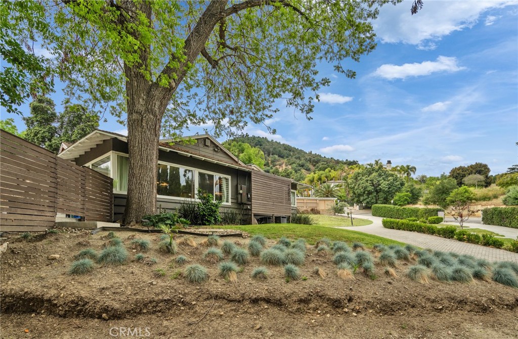 14851 Las Tunas Property Photo 3