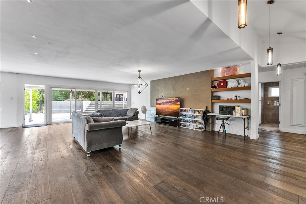 14851 Las Tunas Property Photo 14