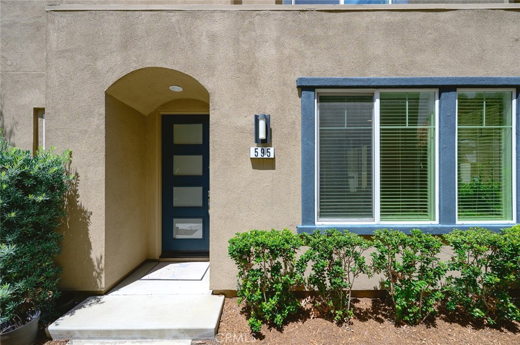 595 Cultivate Property Photo 2