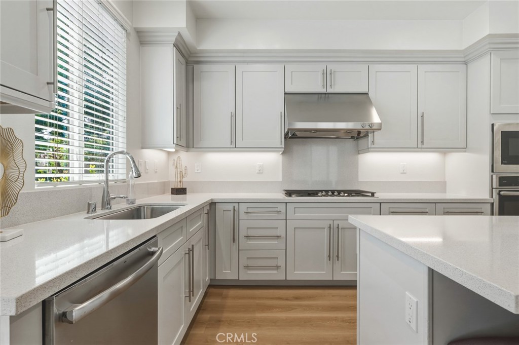 595 Cultivate Property Photo 15