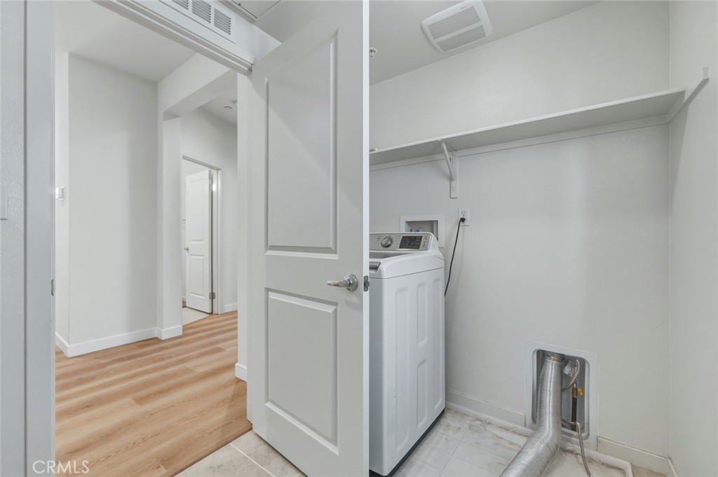 595 Cultivate Property Photo 25