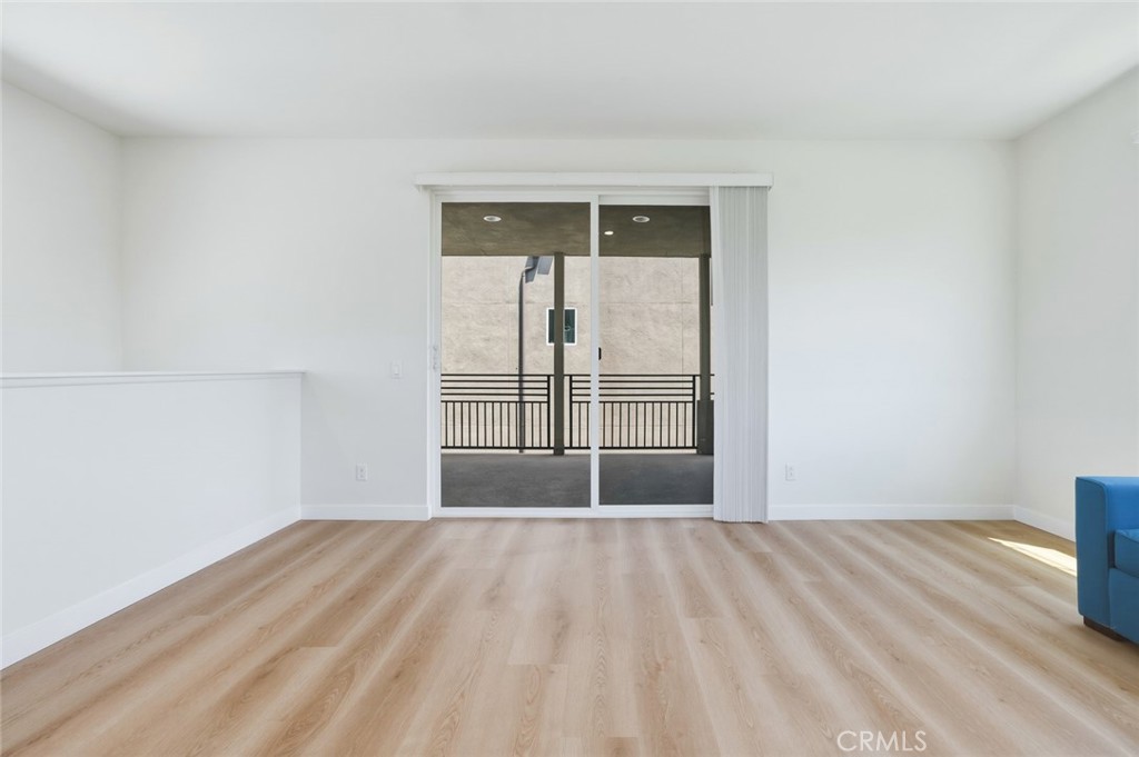 595 Cultivate Property Photo 33