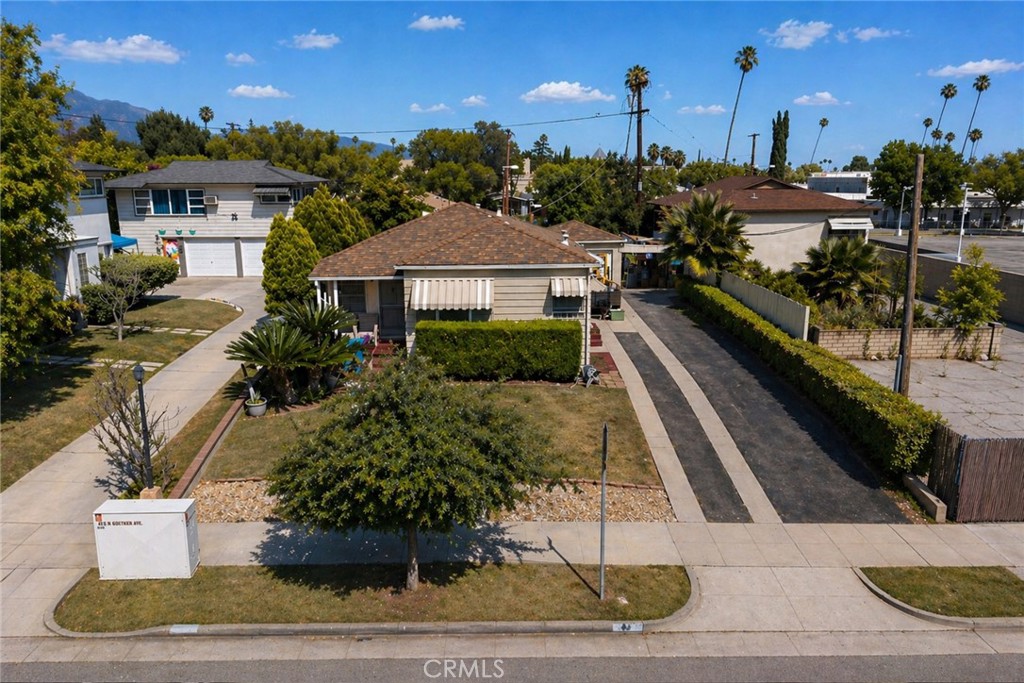 44 N Berkeley Avenue Property Photo