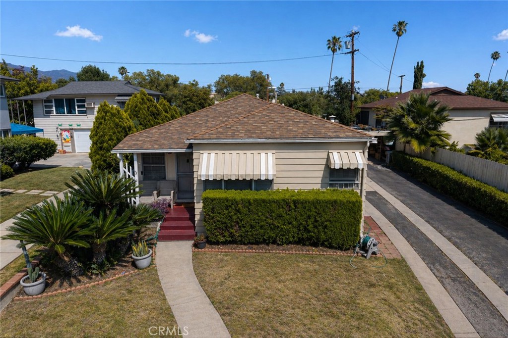44 N Berkeley Avenue Property Photo 2