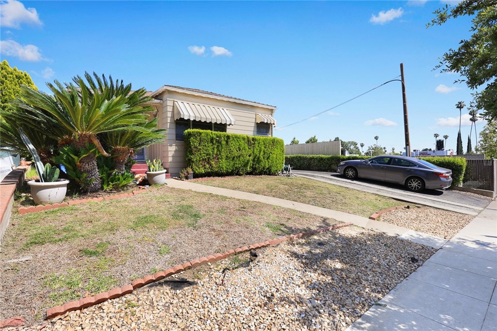 44 N Berkeley Avenue Property Photo 3