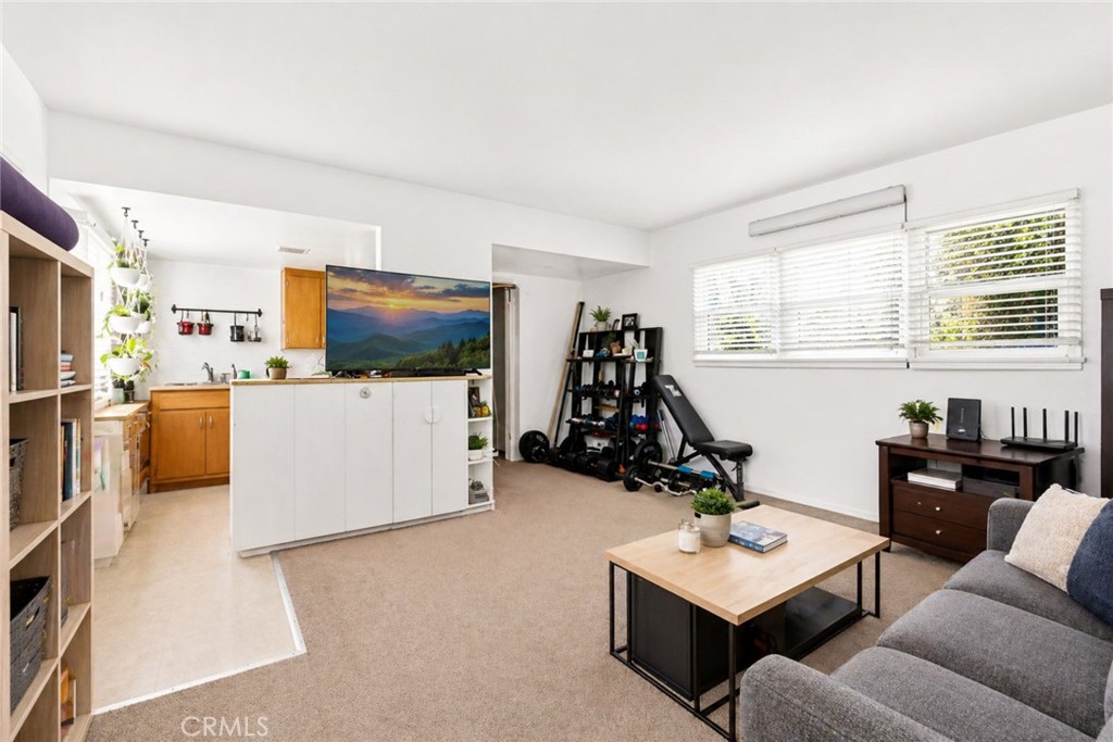 44 N Berkeley Avenue Property Photo 9