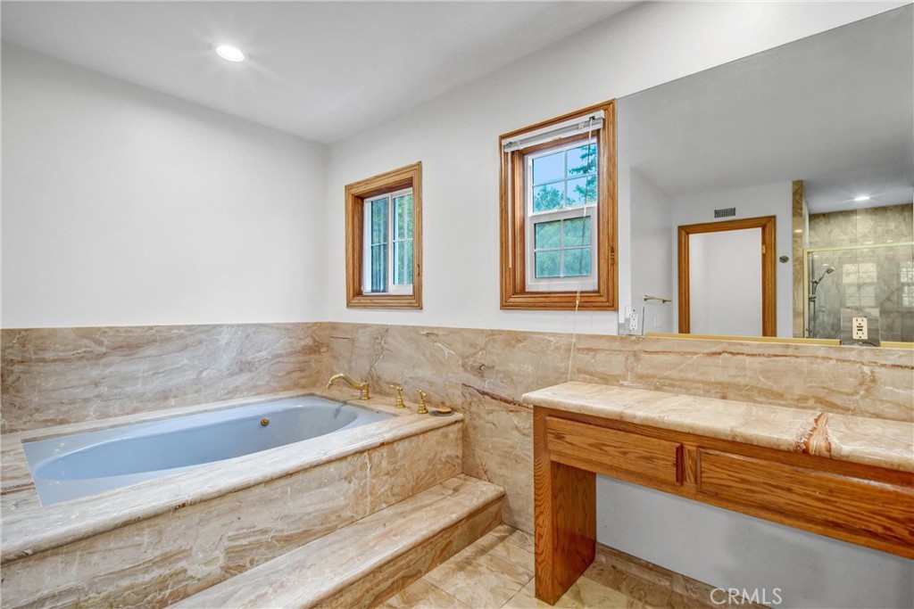 1249 Oakhaven Property Photo 26