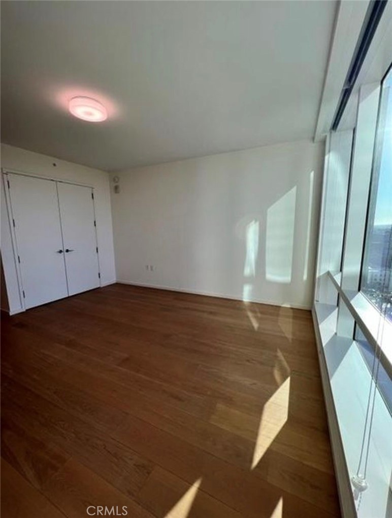 877 Francisco 1518 Property Photo 13