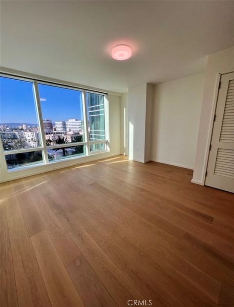 877 Francisco 1518 Property Photo 15