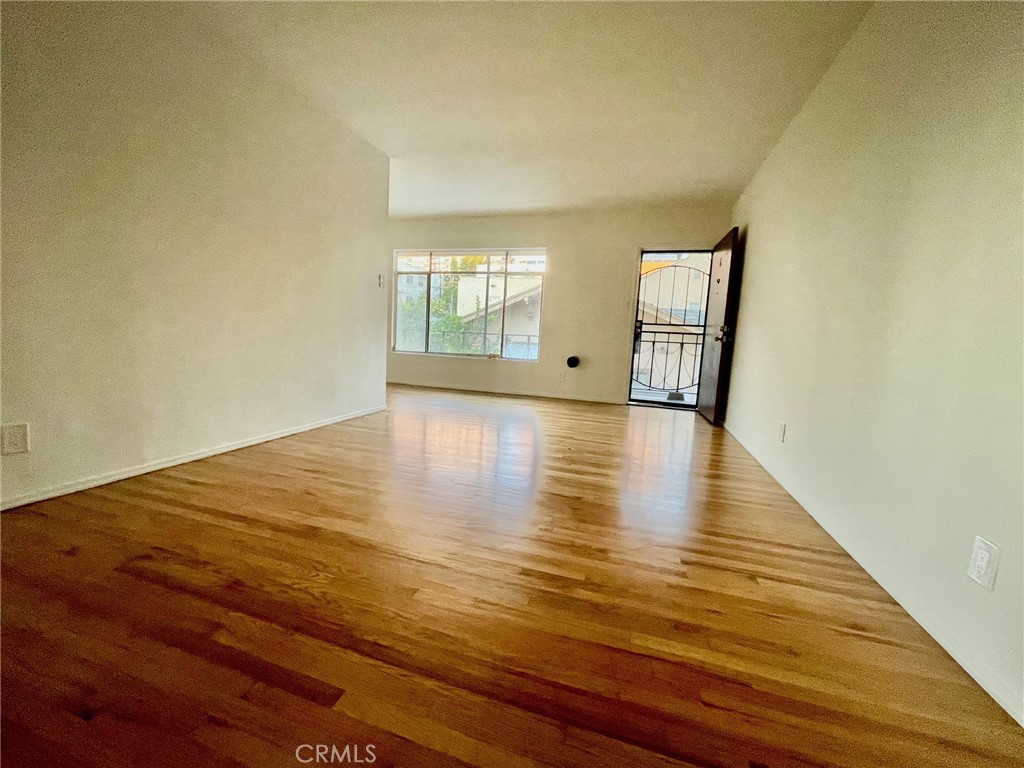 1433 N Bronson Avenue 6 Property Photo 5