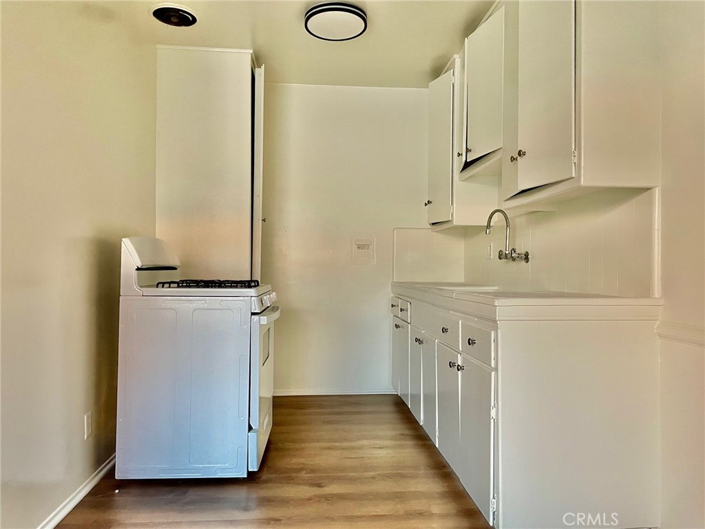 1433 N Bronson Avenue 6 Property Photo 6